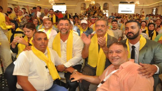 أوزين يقدم مرشحي السنبلة أمام أكثر من ثلاثة ألف شخص.